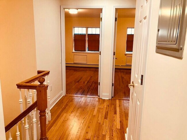 Two bedrooms on the first floor - 9524 Schenck St