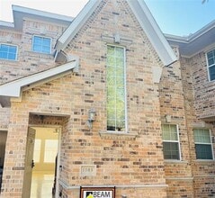 Building Photo - 706 S Jupiter Rd