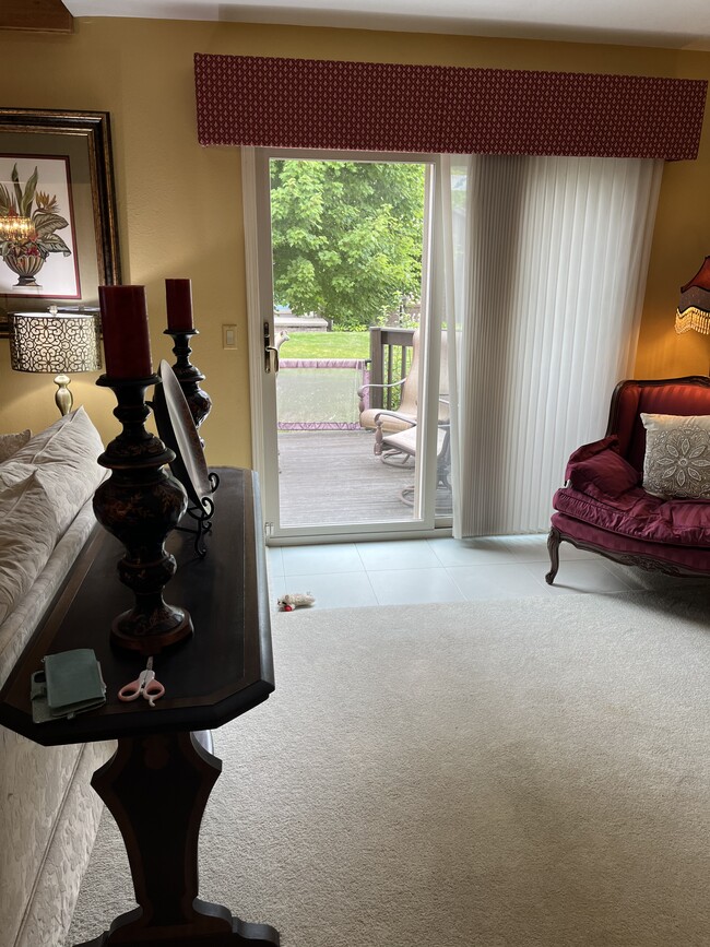 Back of living room. - 5664 Firethorne Dr
