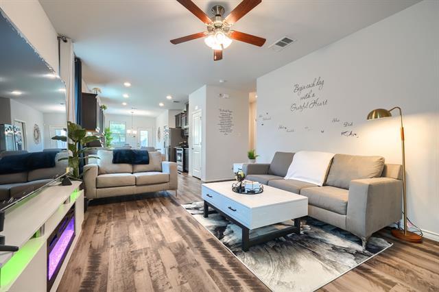 Foto del edificio - 2272 Miramar Dr