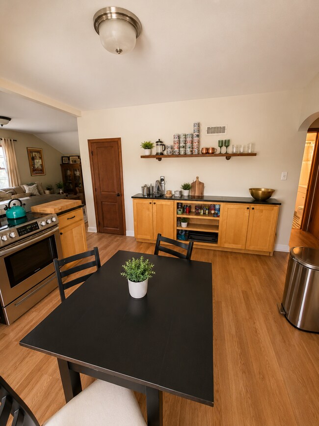 Foto del edificio - 1424 N 70th St