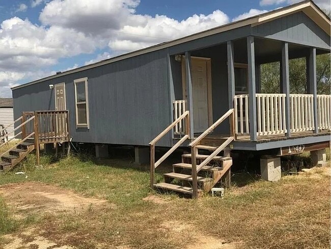 Building Photo - 1001 Co Rd 773