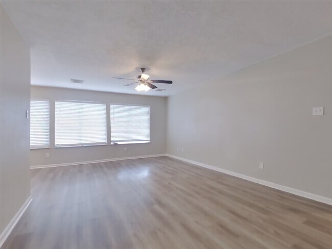 Foto del edificio - 22042 Soft Pines Ct