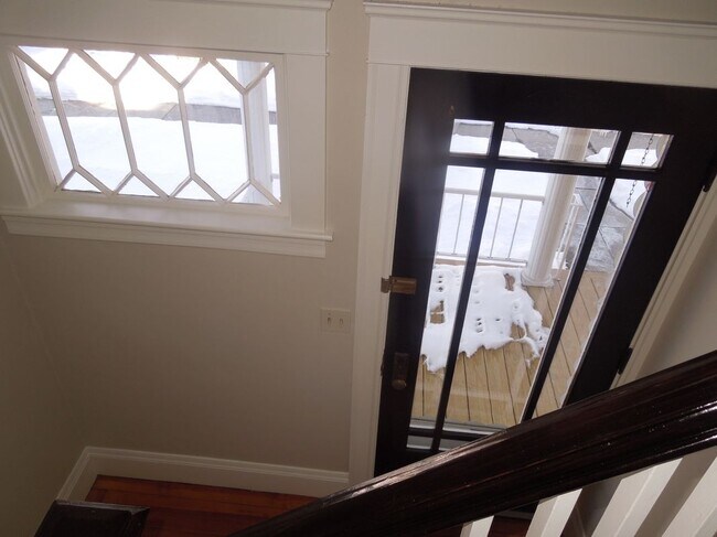 Foto del edificio - 44 Gentian Ave