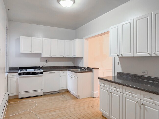 Foto del edificio - 1238 Oak Ave