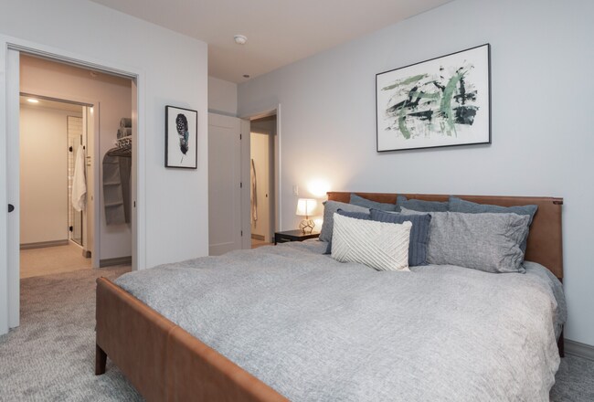 Building Photo - Gorgeous Two bedroom in brand-new construc...