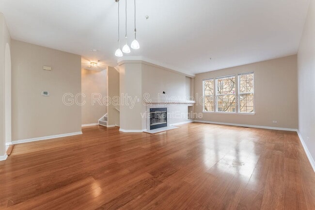 Foto del edificio - 2720 N Greenwood Ave