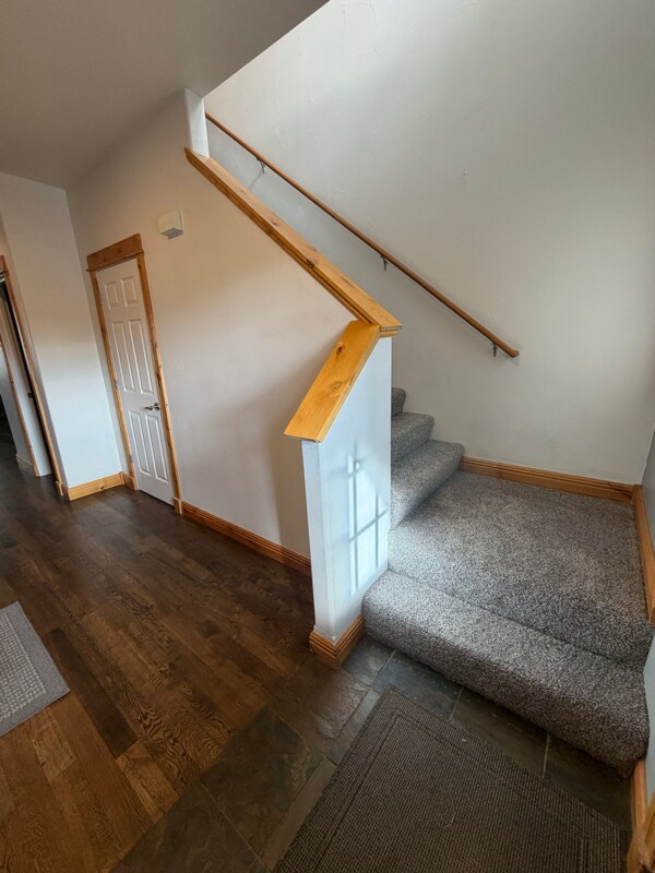 Foto del edificio - 905 Saxon Way