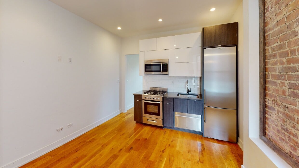 Photo - 95 E 7 St Apartment