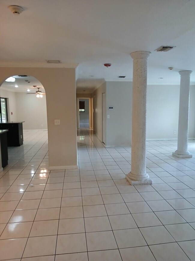 Foto del edificio - 22300 SW 184th Ave