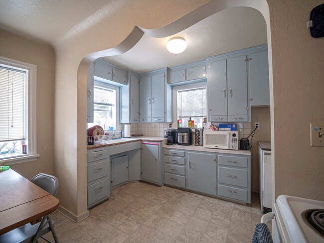 Foto del edificio - 1140 NE Lake St