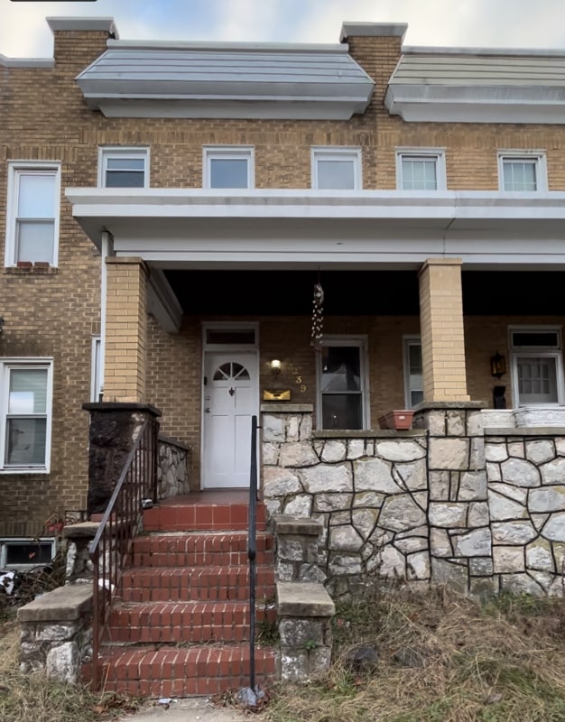 Primary Photo - 4239 Nicholas Ave
