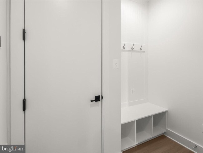 Foto del edificio - 14920 Dispatch St