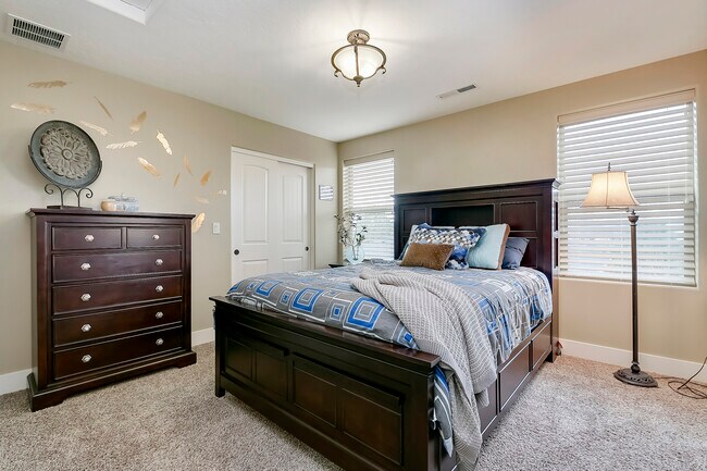 Foto del edificio - 2893 S Brookwater Ln