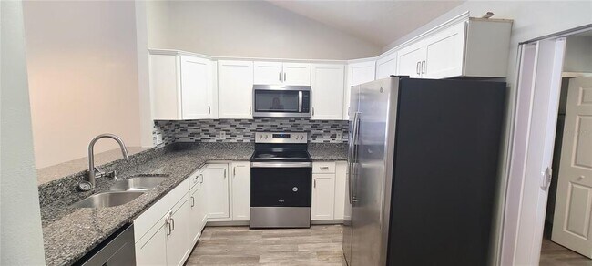 Foto del edificio - 3524 Forest Branch Dr