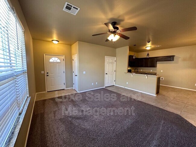 Building Photo - 151 Bison Ct Way