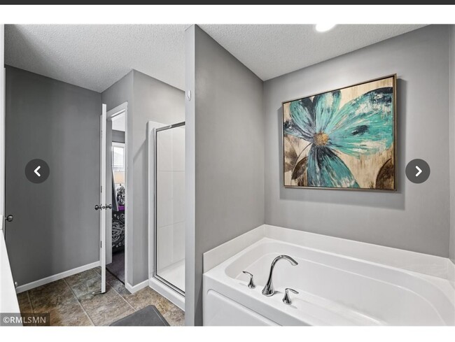 Building Photo - 11280 Sand Castle Dr