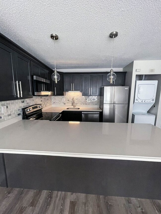Elegant 1 Bedroom APT. - Elegant 1 Bedroom APT.