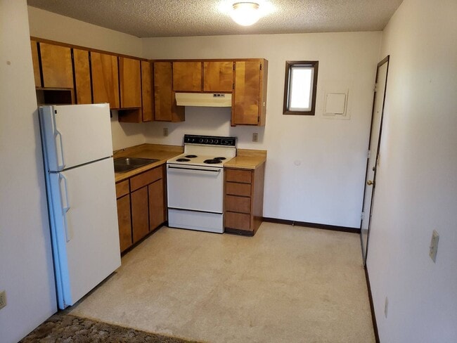 Building Photo - 155 NW Larry St