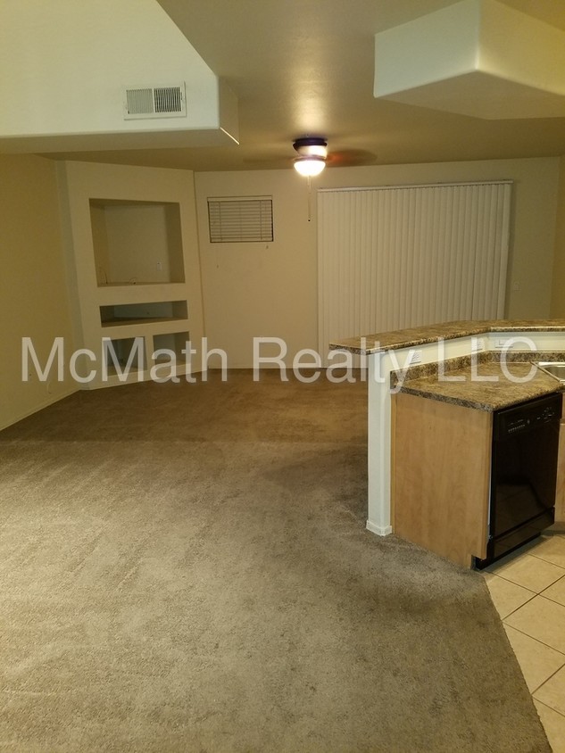 Foto principal - CONDO WITH TWO MASTER BEDROOMS FOR LEASE