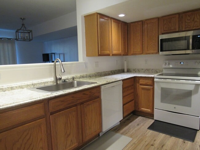 Foto del edificio - Gorgeous Westside 3 bd Twin Home