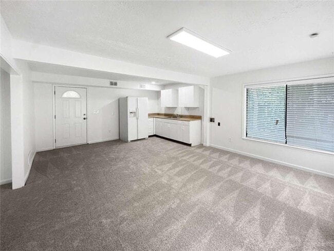 Building Photo - 6800 Brookwood Ct