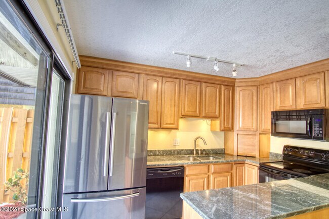 Foto del edificio - 2014 Vista Oaks Cir NE