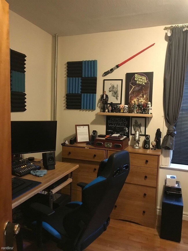 Foto del edificio - 1 br, 1 bath  - 3214 46th St