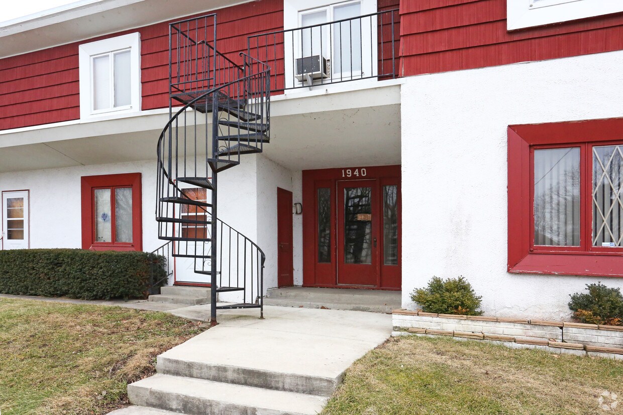 Building Photo - 1940 Arlington Ave
