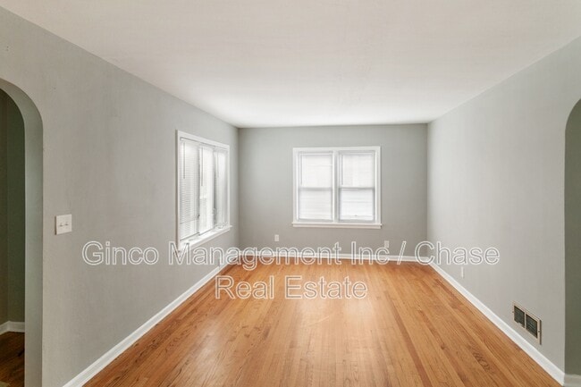 Building Photo - 3256 186th St