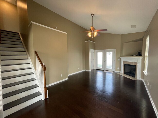 Foto del edificio - 221 Spring Gardens Drive