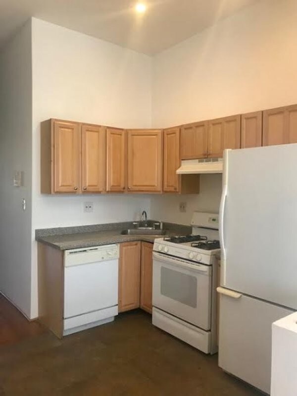 Building Photo - 315 W 136th St