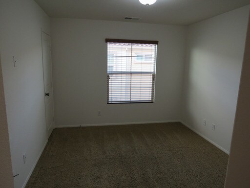 Building Photo - 641 Hatfield Dr