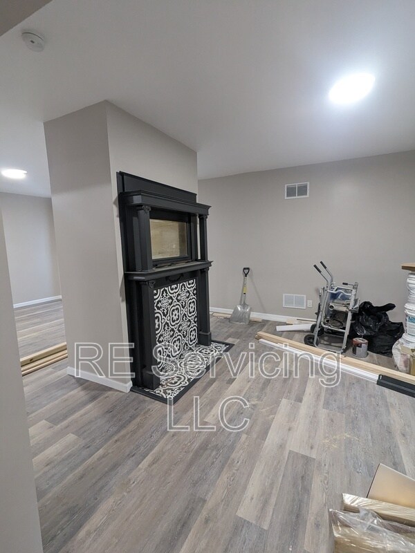 Foto del edificio - 906 Quaill Ave