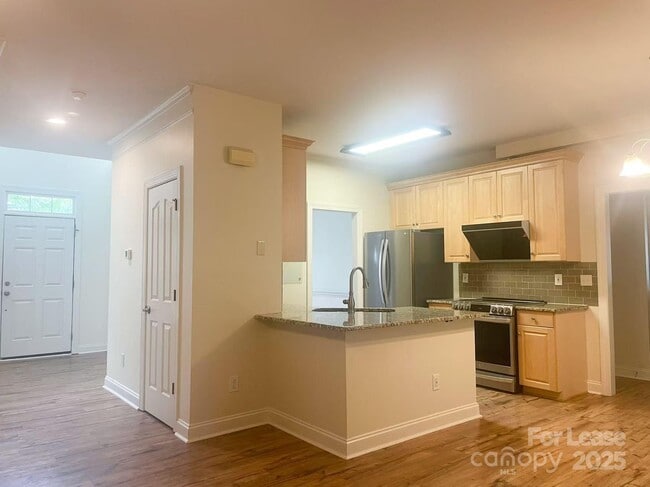 Building Photo - 14843 Middlesborough Dr