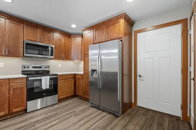 Building Photo - 1255 Dodge Street Ct