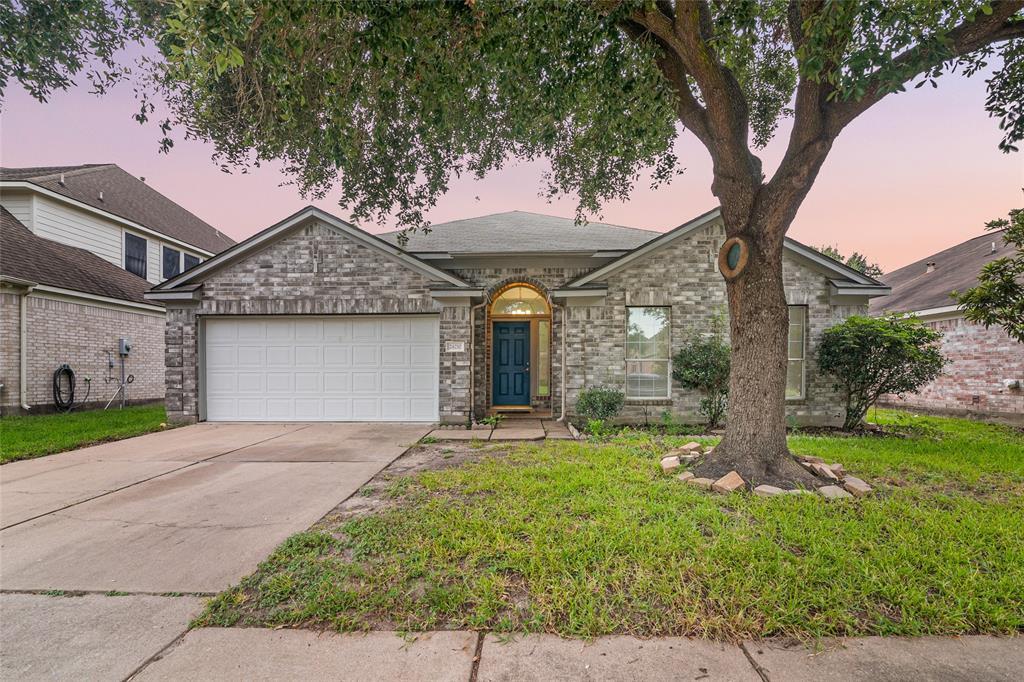 Primary Photo - 24210 Camillia Ridge Way