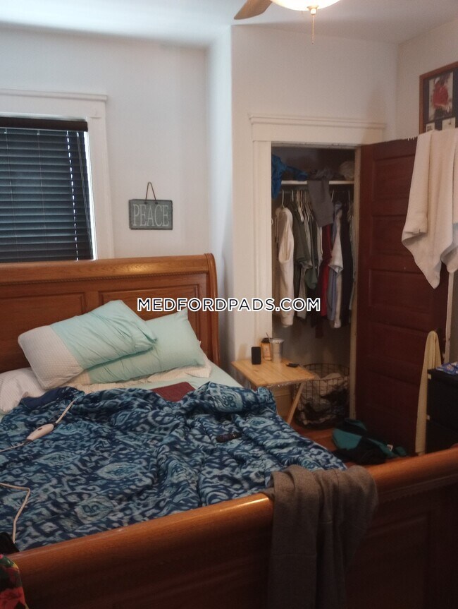 Foto del edificio - 67 Greenleaf Ave