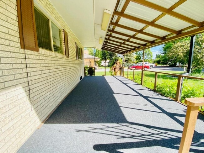 Foto del edificio - 1920 Sabin Dr