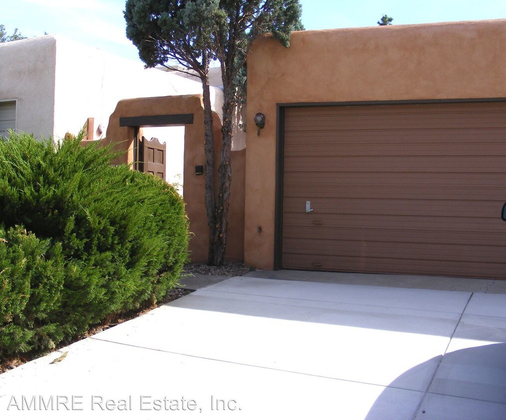 Foto principal - 2 br, 2 bath House - 9936 Osuna Rd NE