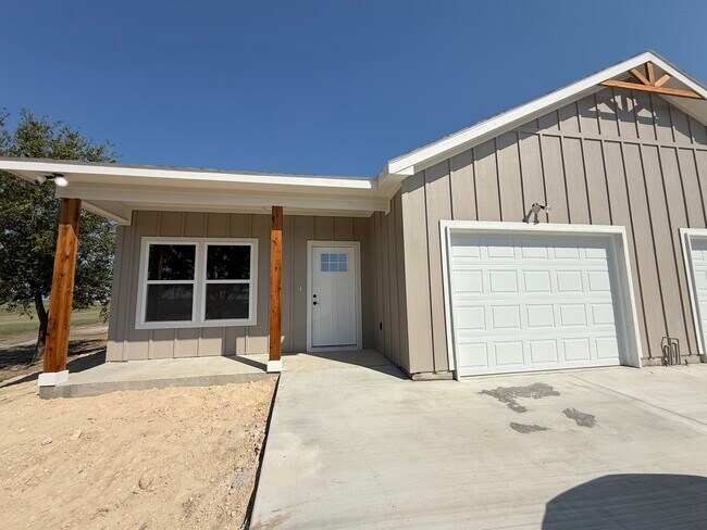 Foto del edificio - 382 Private Rd