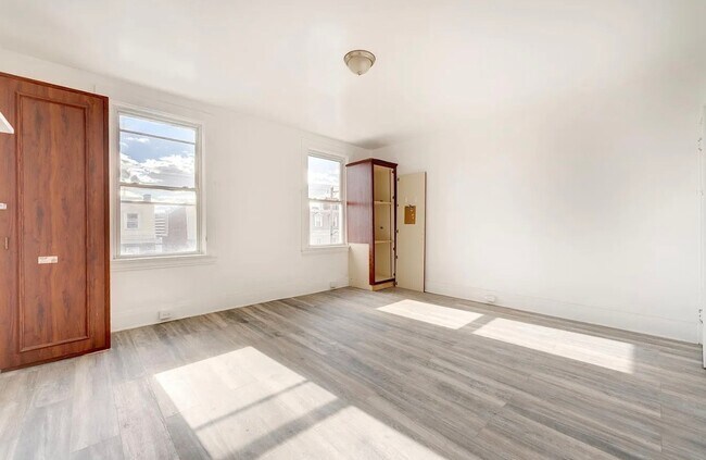 Foto del edificio - 3422 Ward St