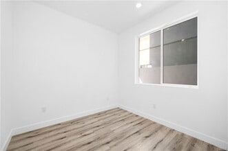 Building Photo - 5000 Cleon Ave