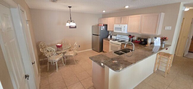 Foto del edificio - M8165 SE 174th Rowland St (VSE/M5-25)