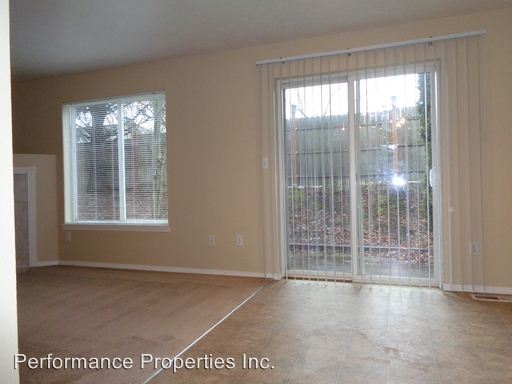 Building Photo - 15736 NE Milton Pl