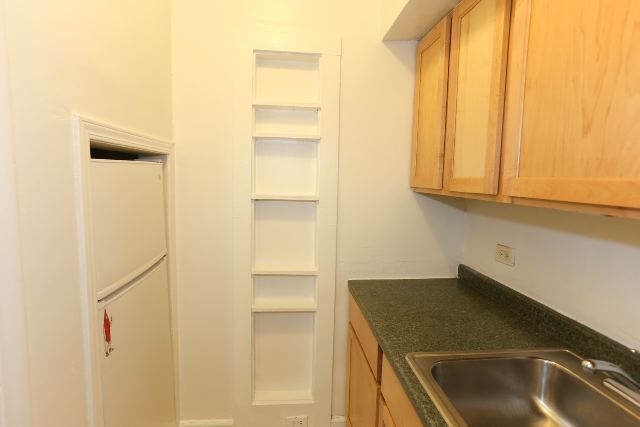 Foto del edificio - 539 W Arlington Pl