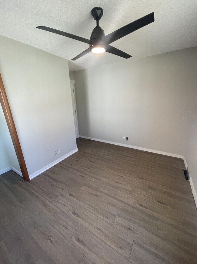 Foto del edificio - 1821 E 31st Ct