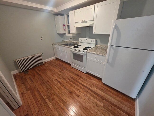 Foto del edificio - 3288 Franklin Ave