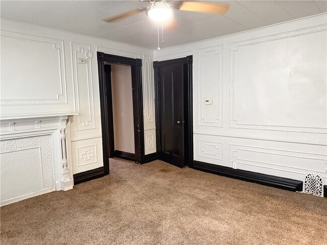 Foto del edificio - 6-7 Calihan Park