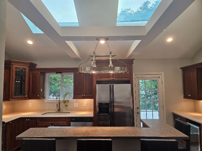 Building Photo - 114 N Marsh Rd